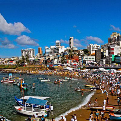 Dia de Iemanjá: homenagens de pescadores se transformam em grandes festas populares