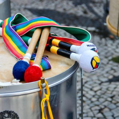 Carnaval: Axé Music completa 40 anos arrastando a massa
