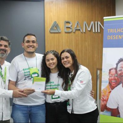 Vozes dos Trilhos: Larissa Lima e o cultivo de um futuro sustentável