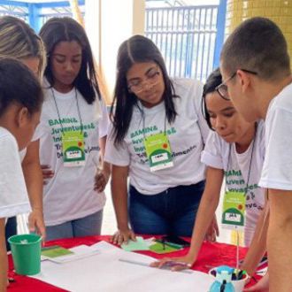 Vozes dos Trilhos: Cinara dos Santos e a resiliência da juventude