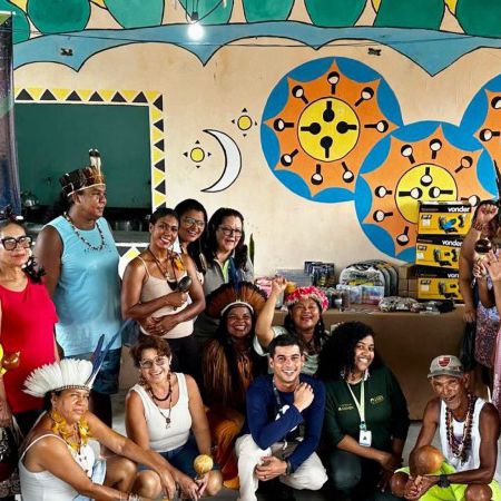 BAMIN reforça compromisso socioambiental com entrega de Lixeira Rural e equipamentos para artesãs indígenas em comunidades de Ilhéus