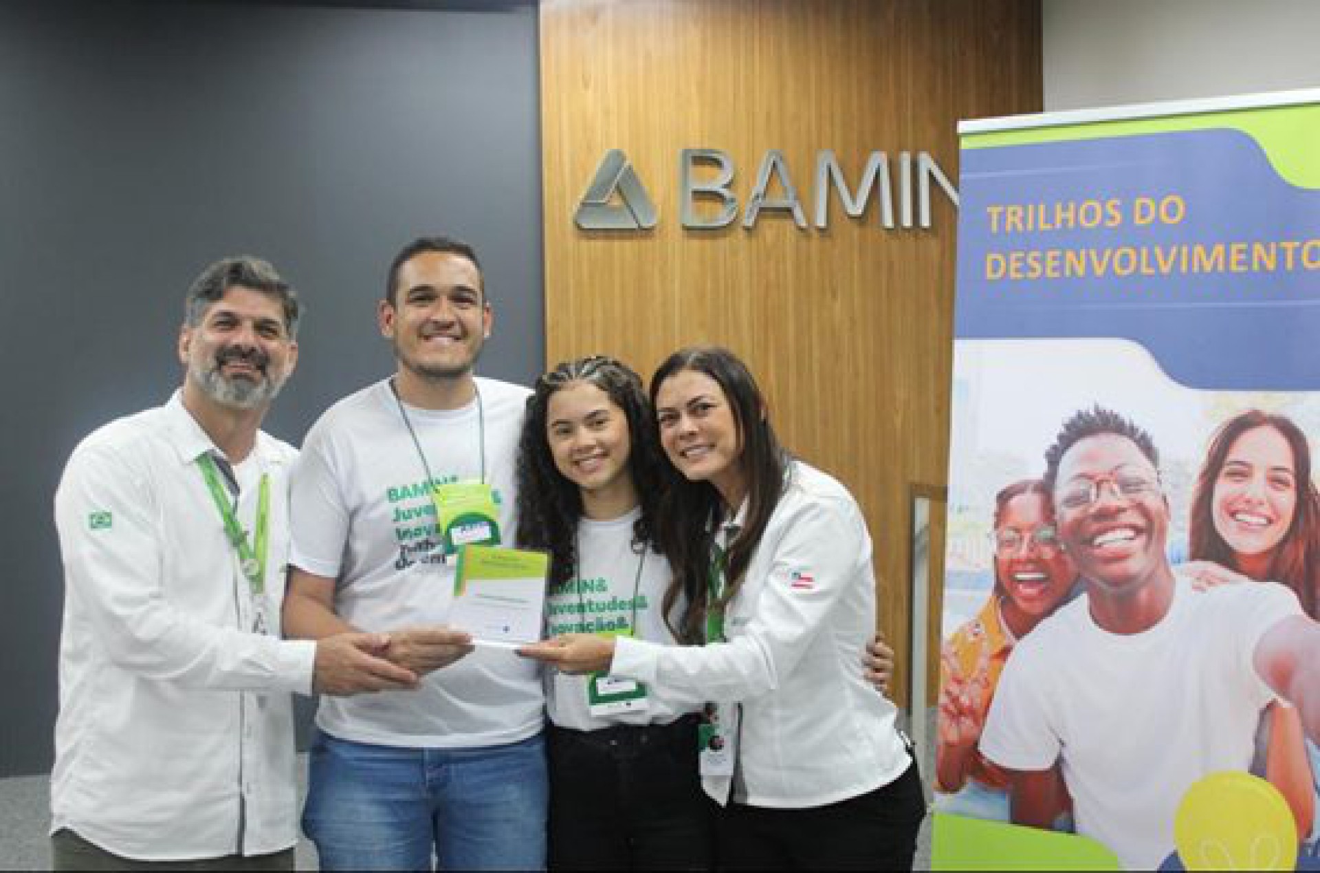Vozes dos Trilhos: Larissa Lima e o cultivo de um futuro sustentável