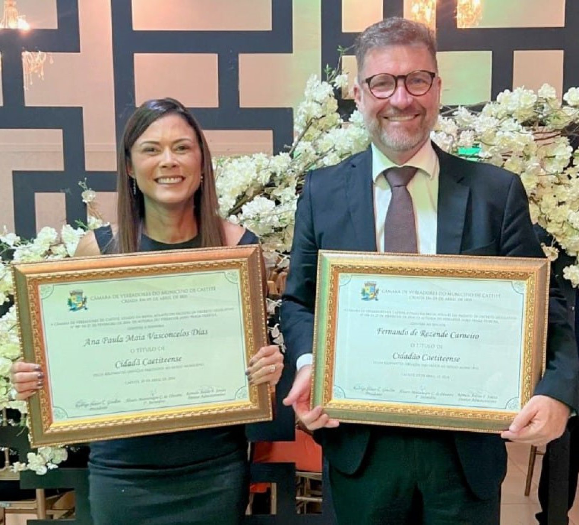 Colaboradores da BAMIN recebem títulos de Cidadã e Cidadão Caetiteense