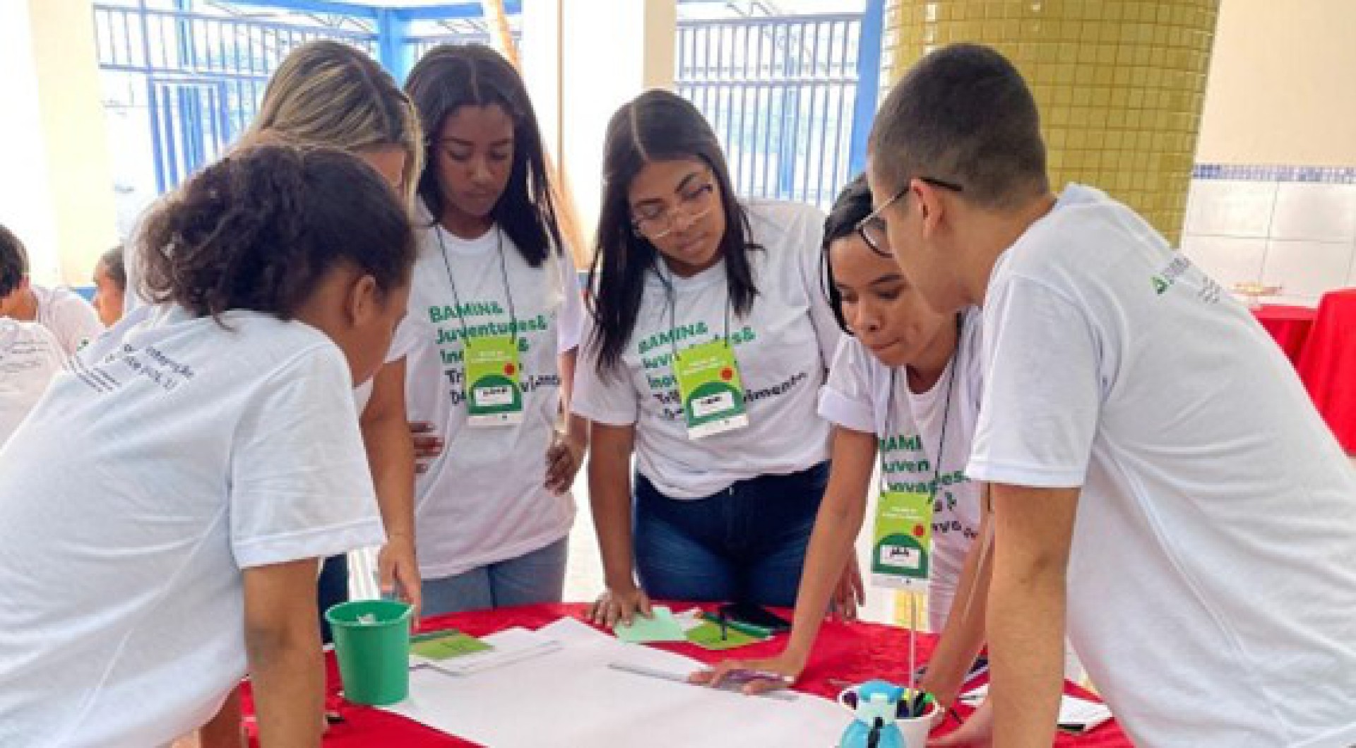 Vozes dos Trilhos: Cinara dos Santos e a resiliência da juventude