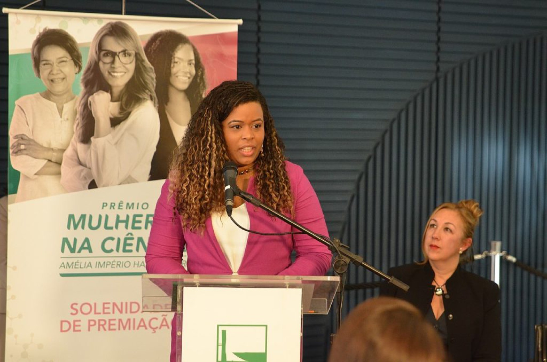 Jaqueline Góes: A mente por trás da explicação da pandemia