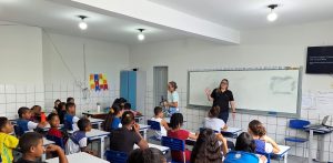 Programa de Educação Ambiental da BAMIN promove reflexão sobre o uso consciente da tecnologia entre estudantes da FIOL I
