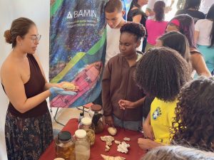 Estudantes participam de ação de educação ambiental sobre fauna silvestre em Serra Grande